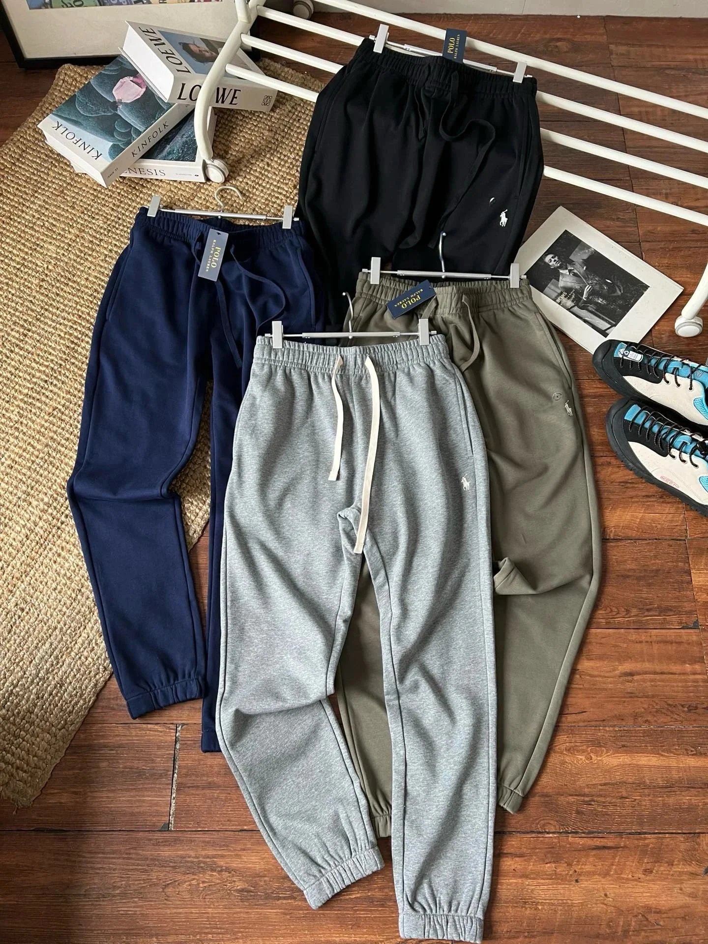 灰色grey
