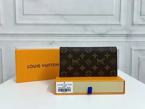 Louis Vuitton Monogram Canvas Wallet
