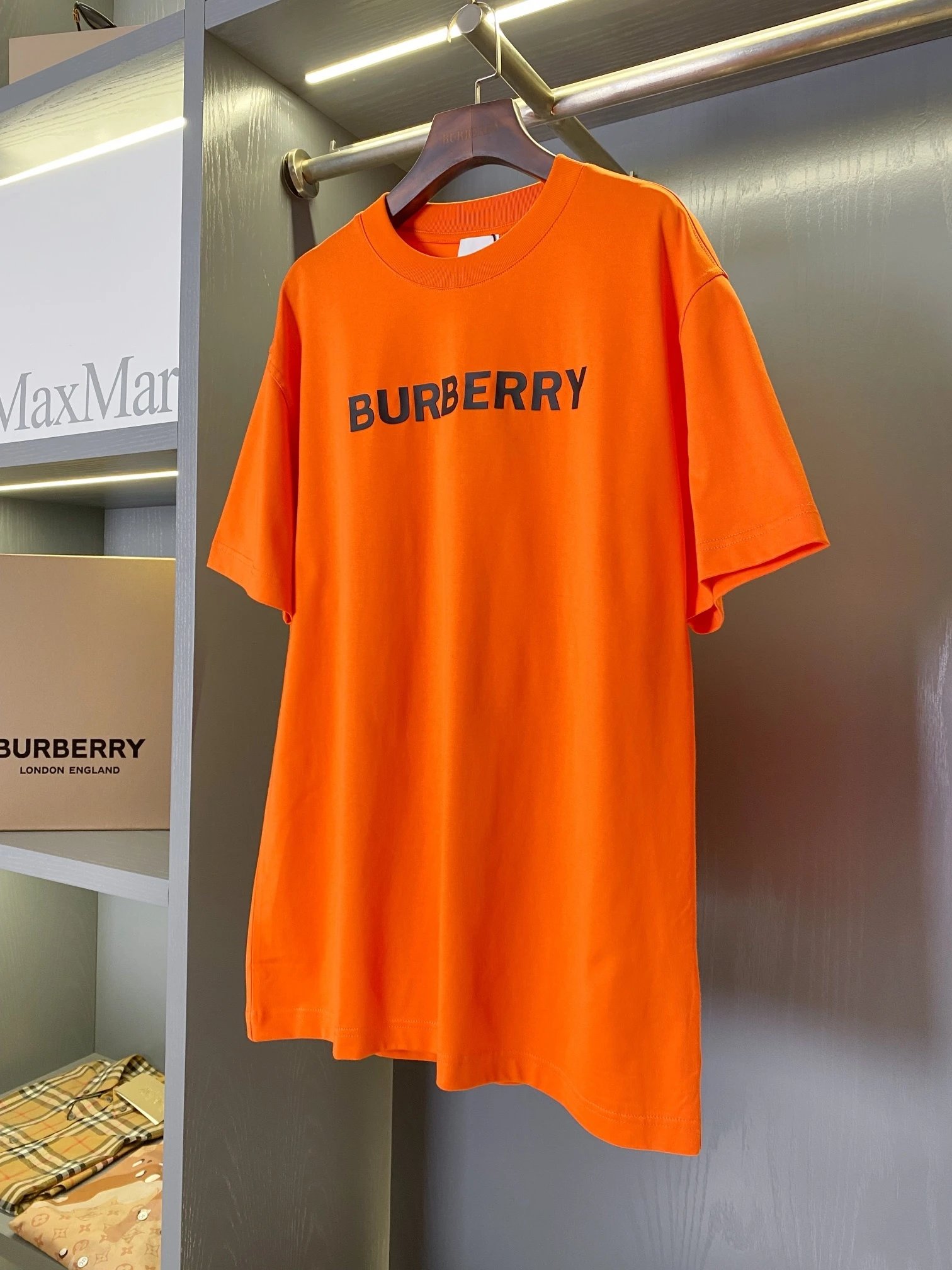B*URBERR*Y