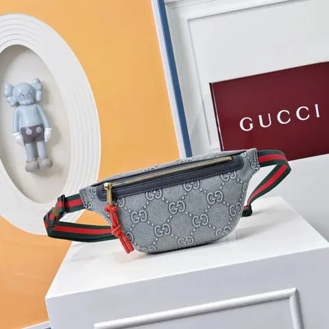 Gucci GG Supreme Web Belt Bag