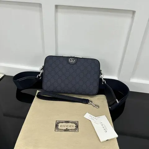 Gucci GG Supreme Crossbody Bag