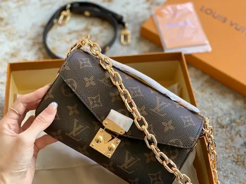 Louis Vuitton Monogram Chain Shoulder Bag