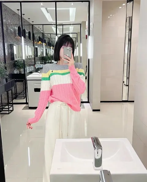 Color-Block Cable Knit Sweater