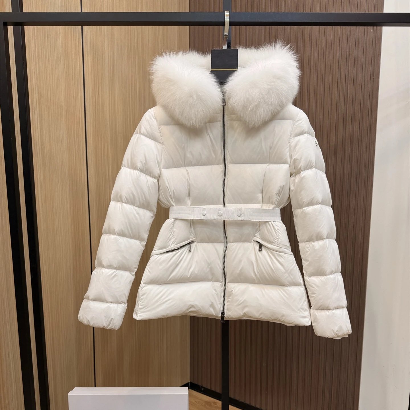 白色白领