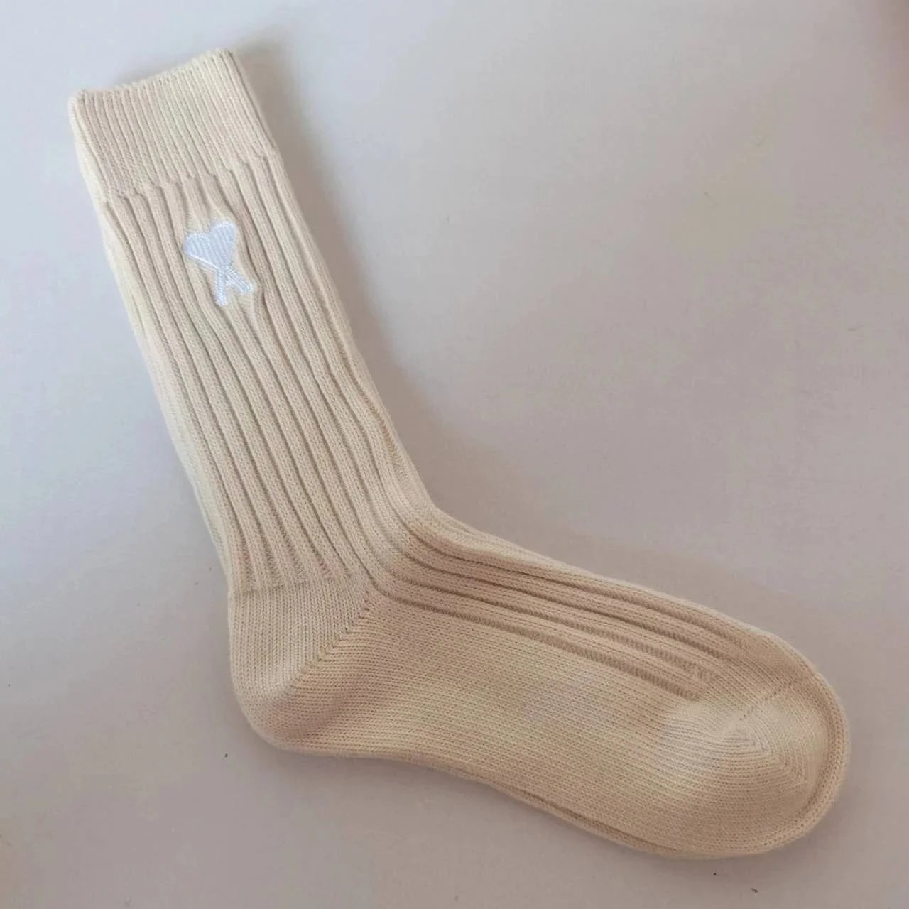 白色粗针刺绣