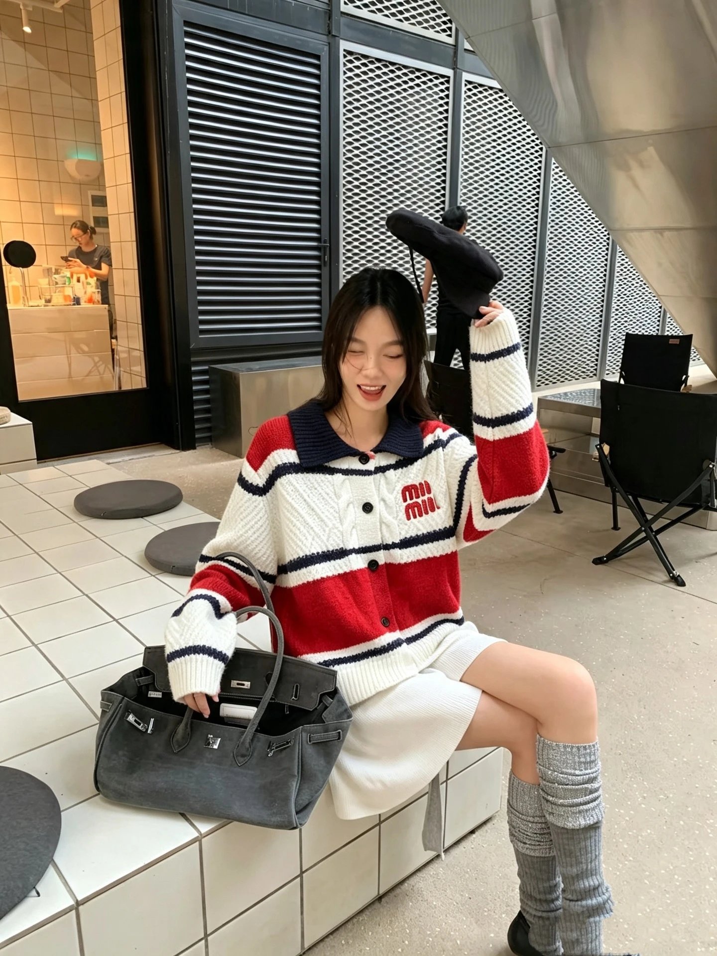 红色