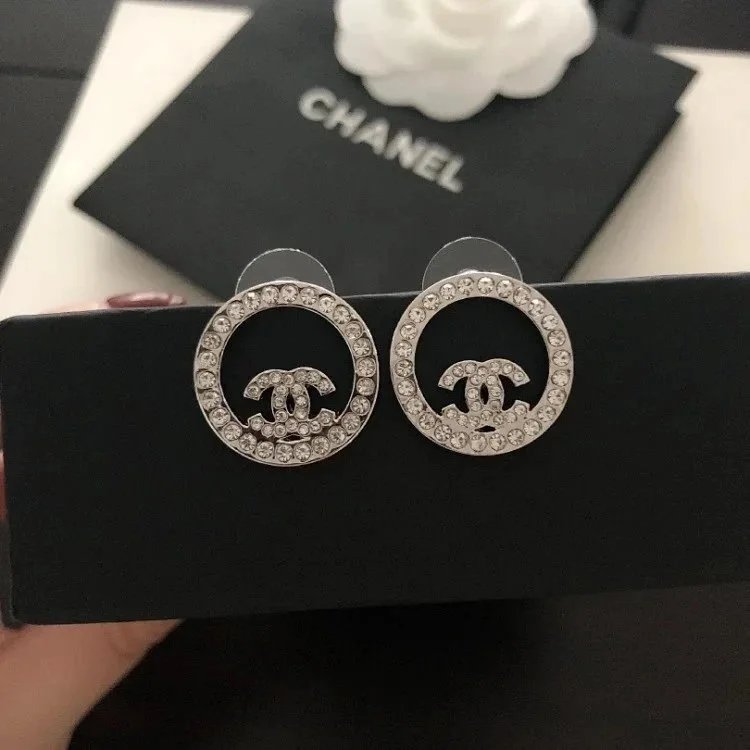 29CHANEL