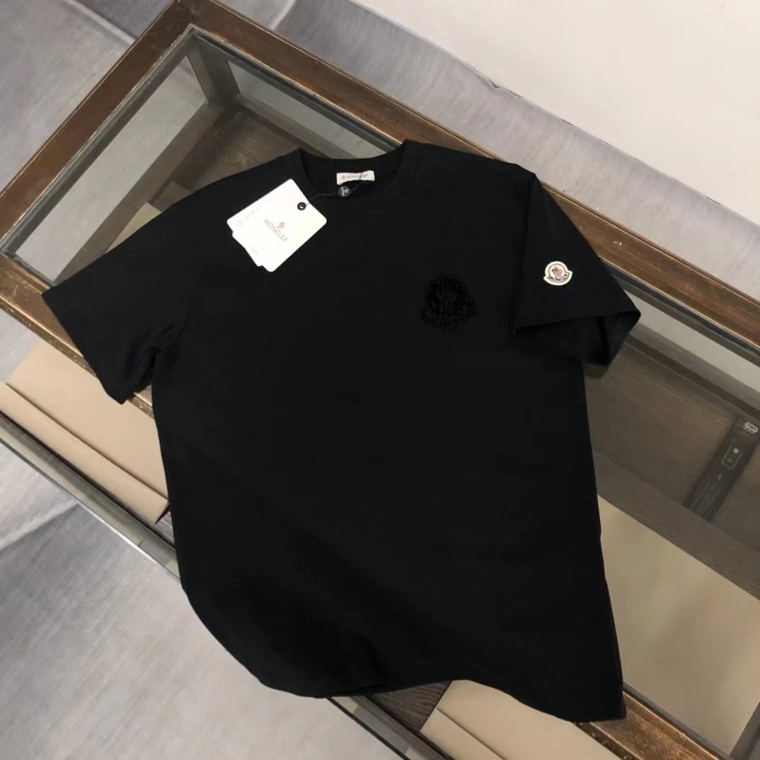 01黑色