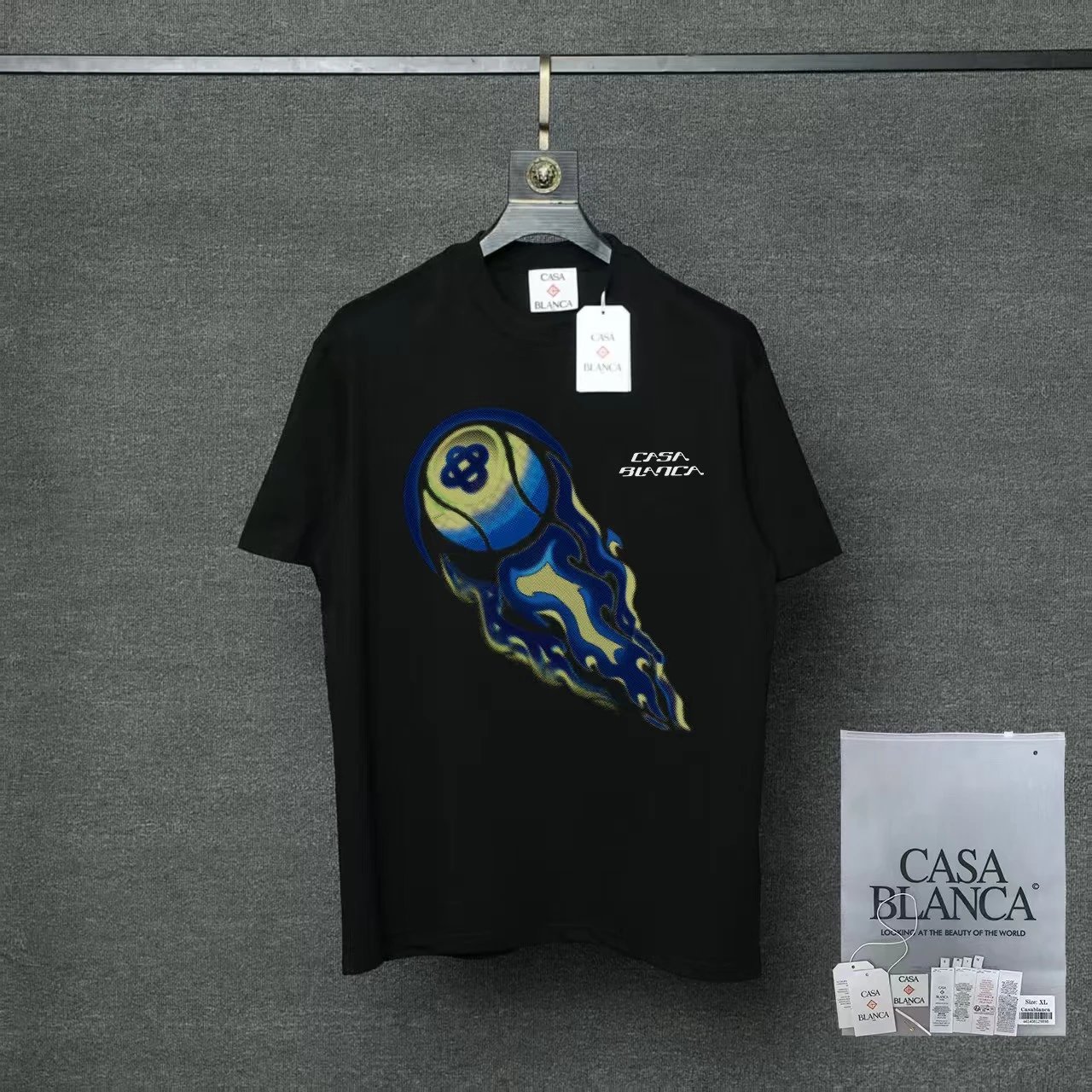 01黑色