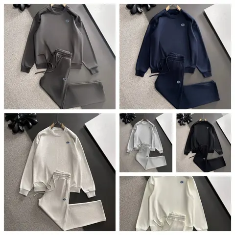G1ucci White Round-Neck Sweatshirt and Pants Set