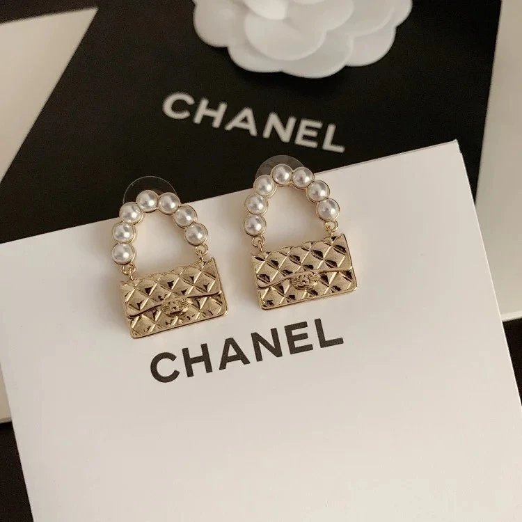 22CHANEL