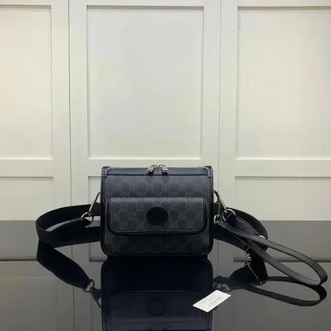 Gucci GG Supreme Crossbody Bag