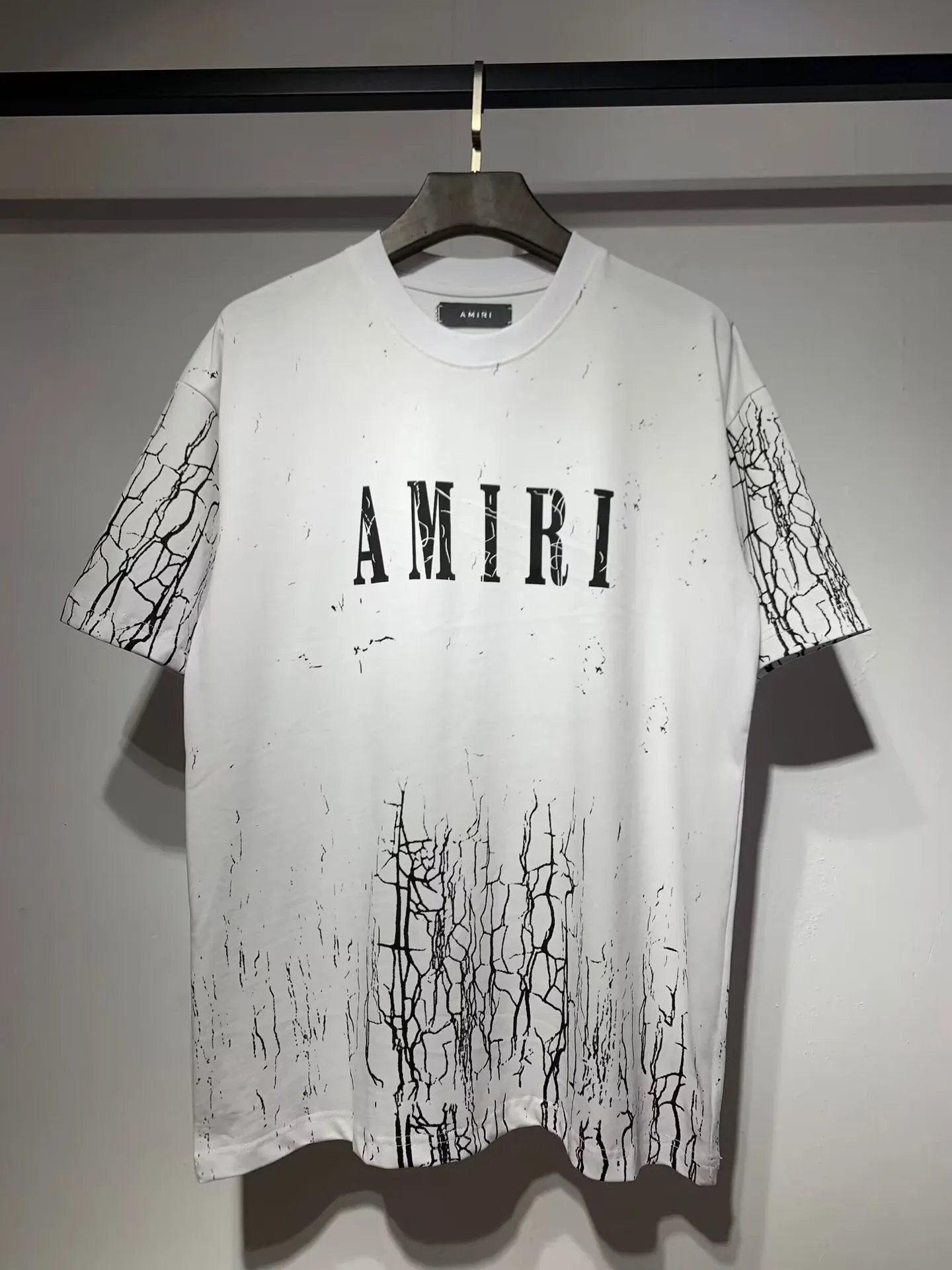 666 白色