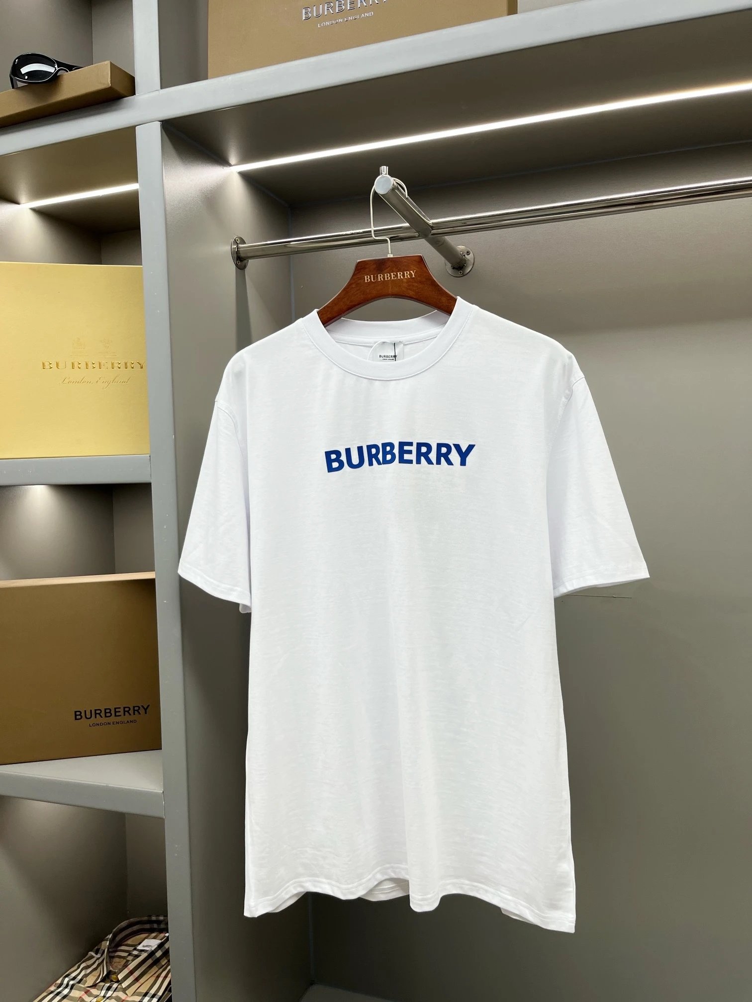 BURBERR*Y