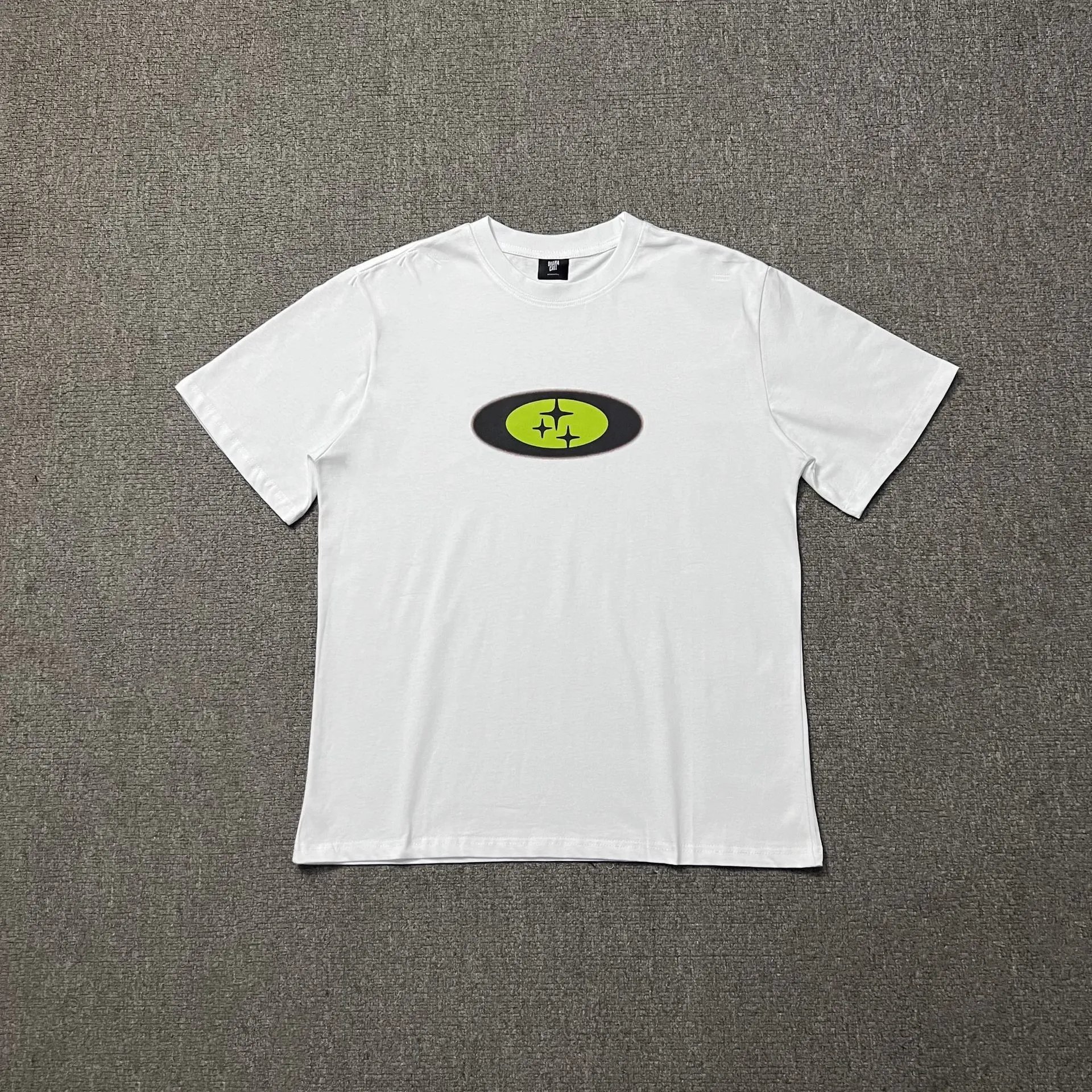 DC13 白色