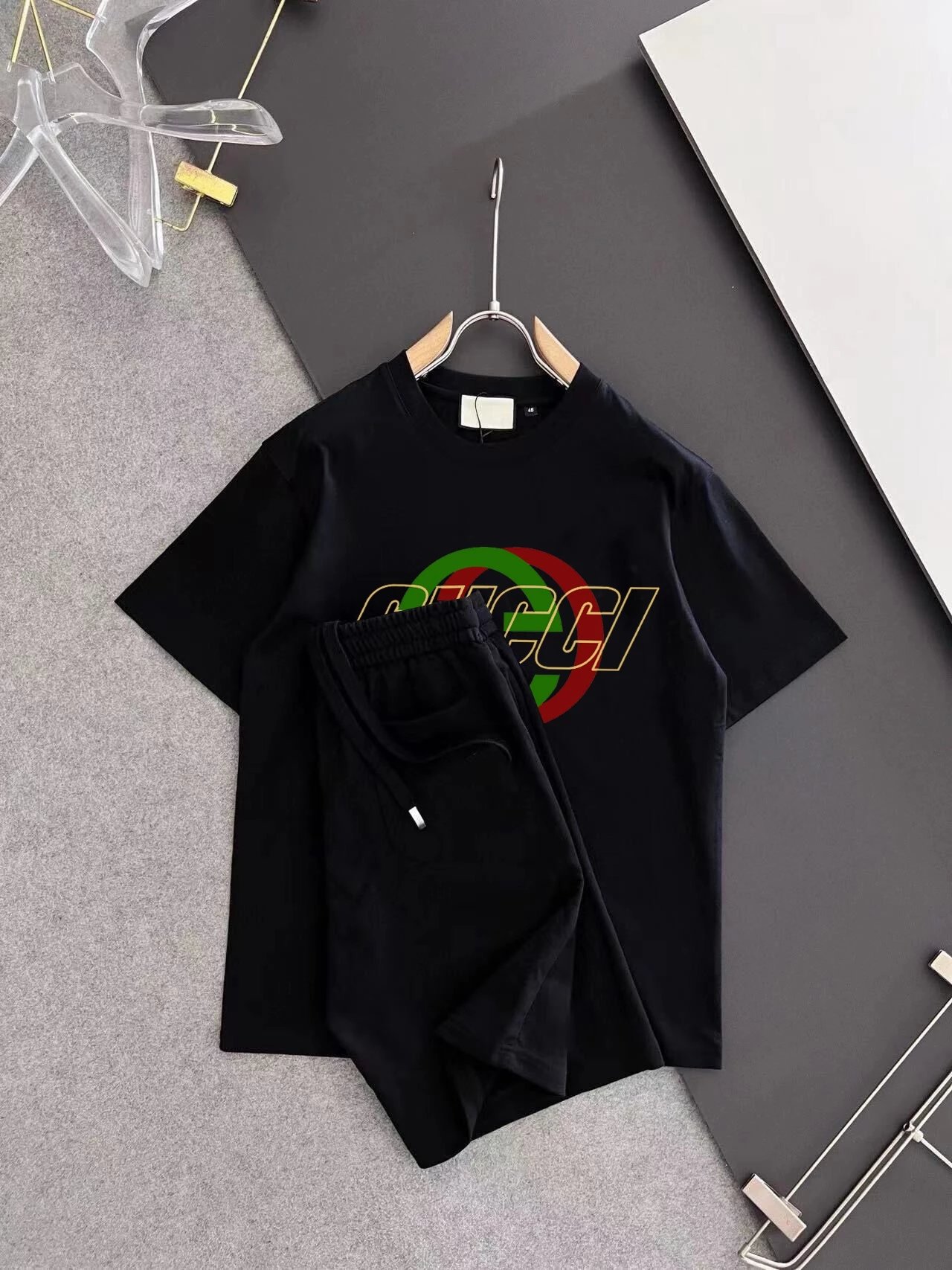 12黑色