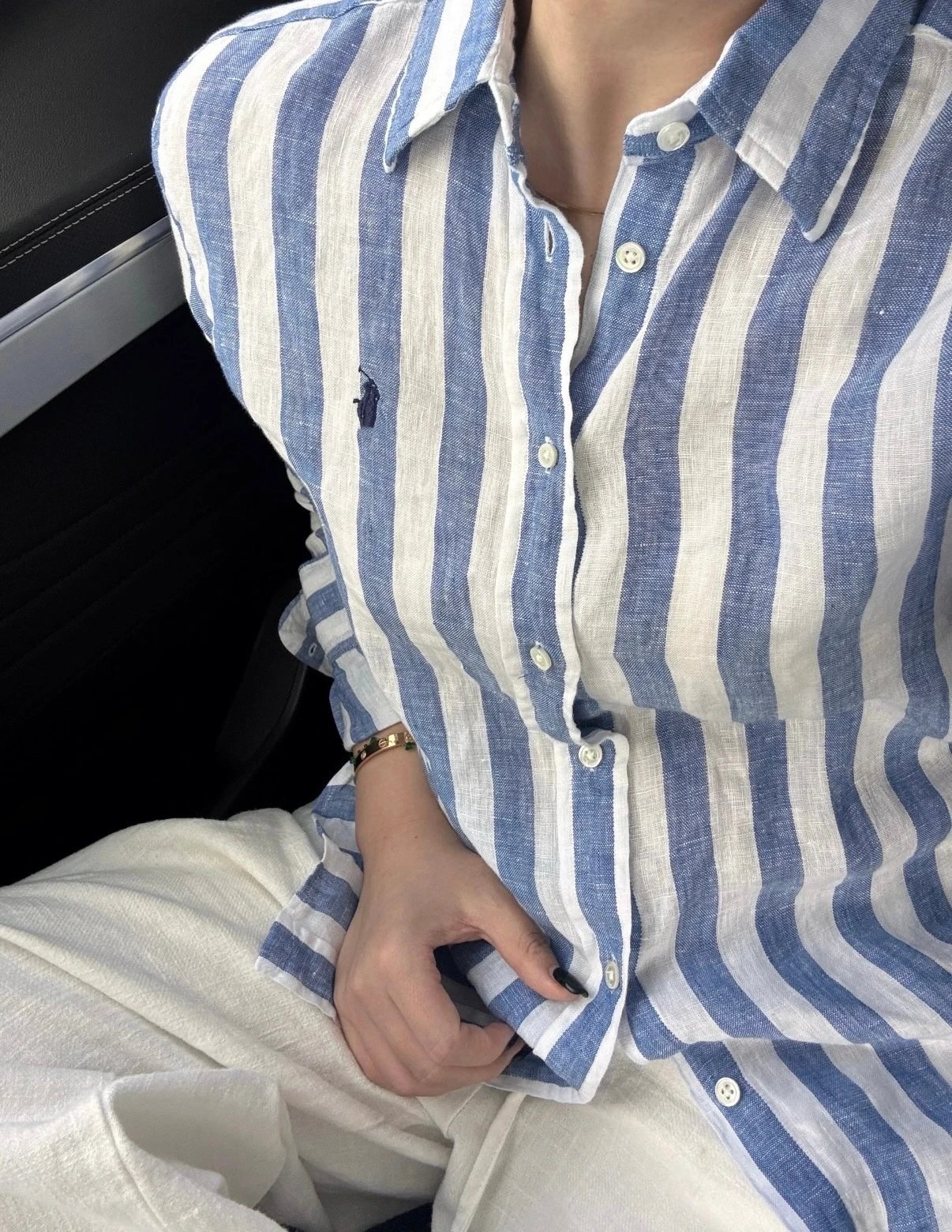 粉红色