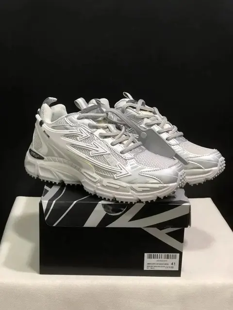 Hoka One One Clifton 8 Running Shoes