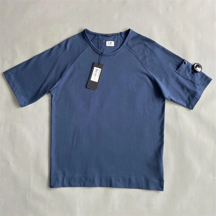 深蓝色deep blue