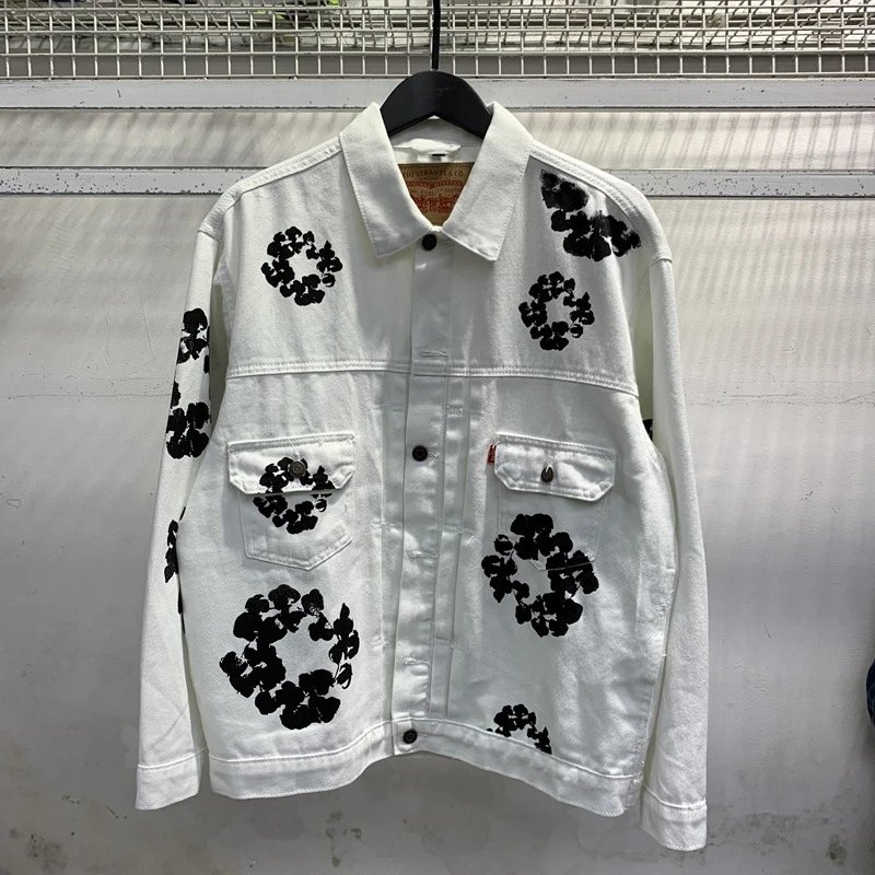 白色外套