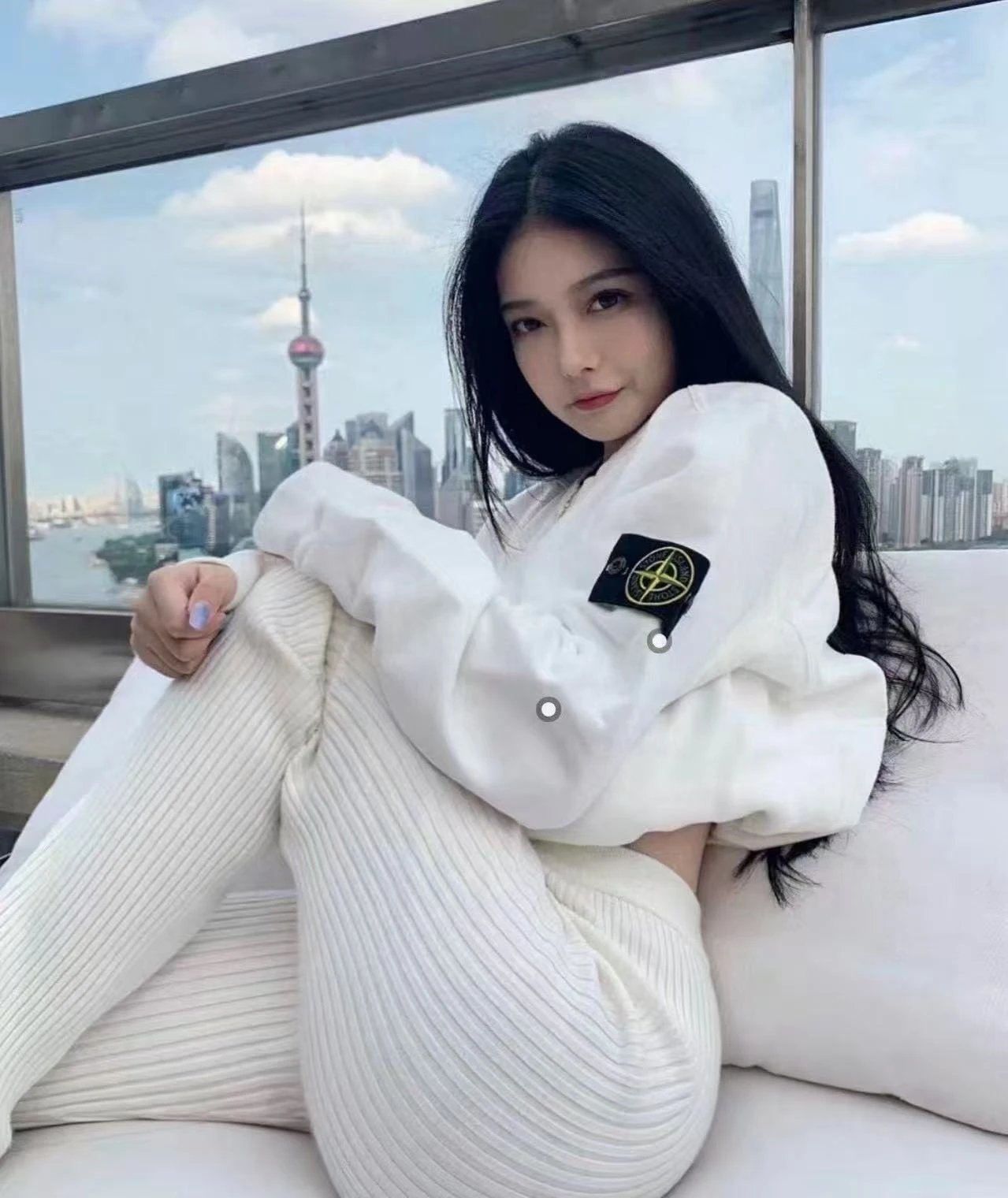 加绒白色