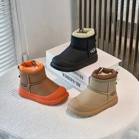 UGG Mini Snow Boots