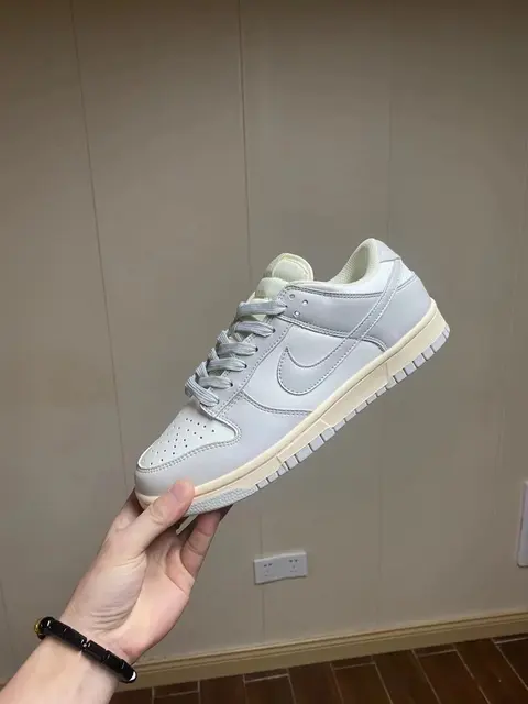 Nike Dunk Low White
