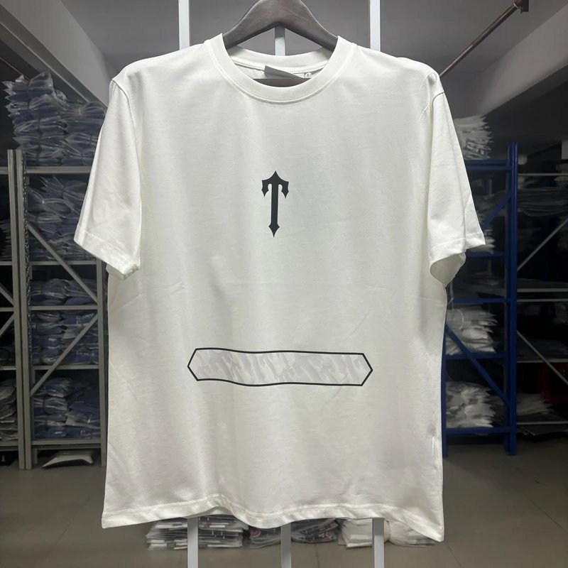 568 白色