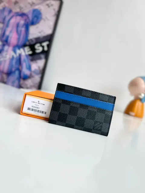 Louis Vuitton Damier Ebene Card Holder