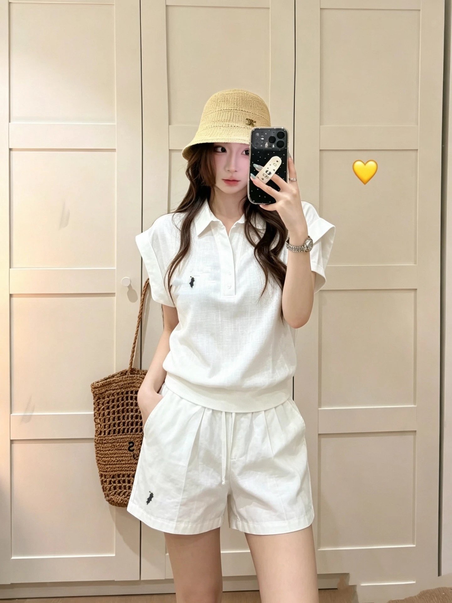 白色