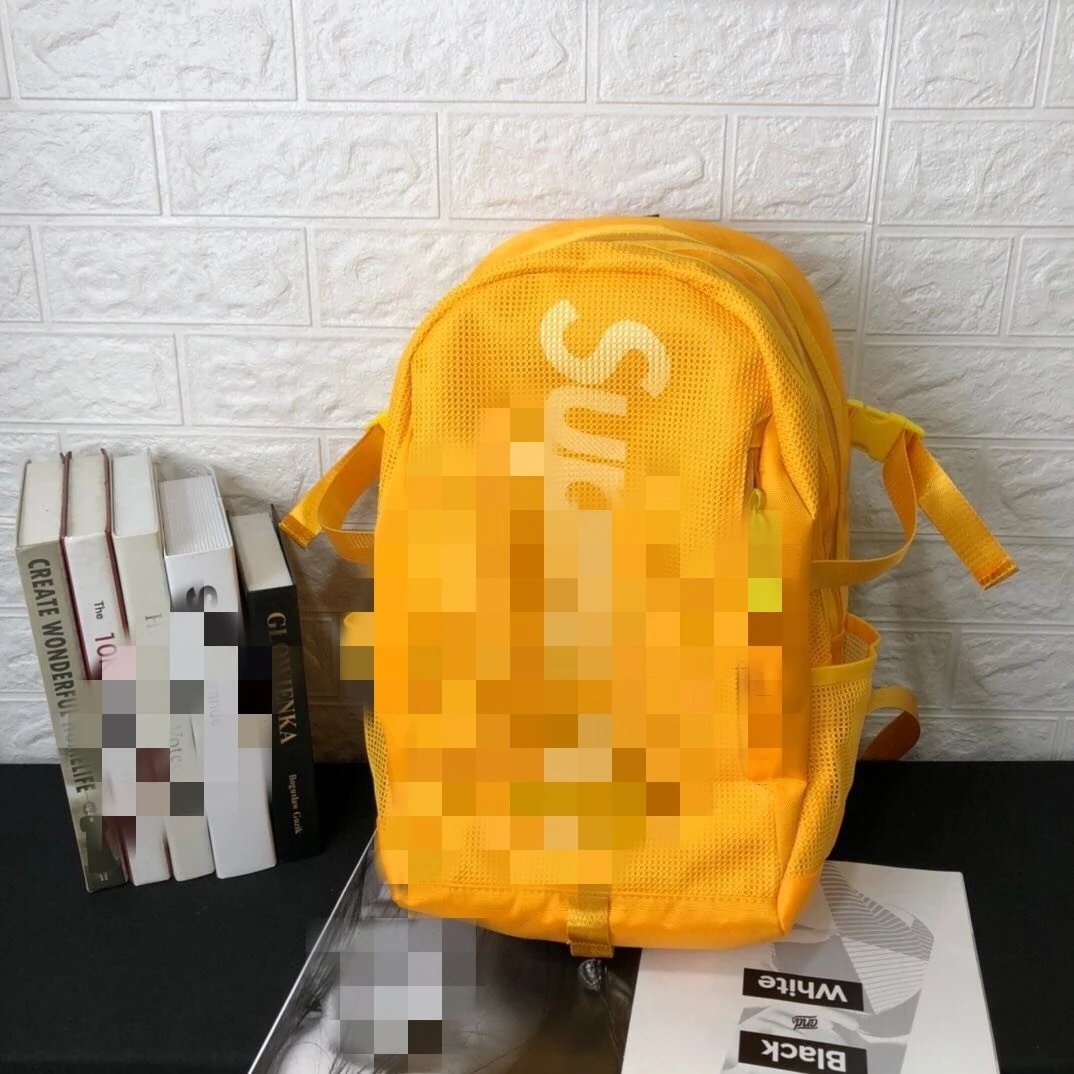 黄色