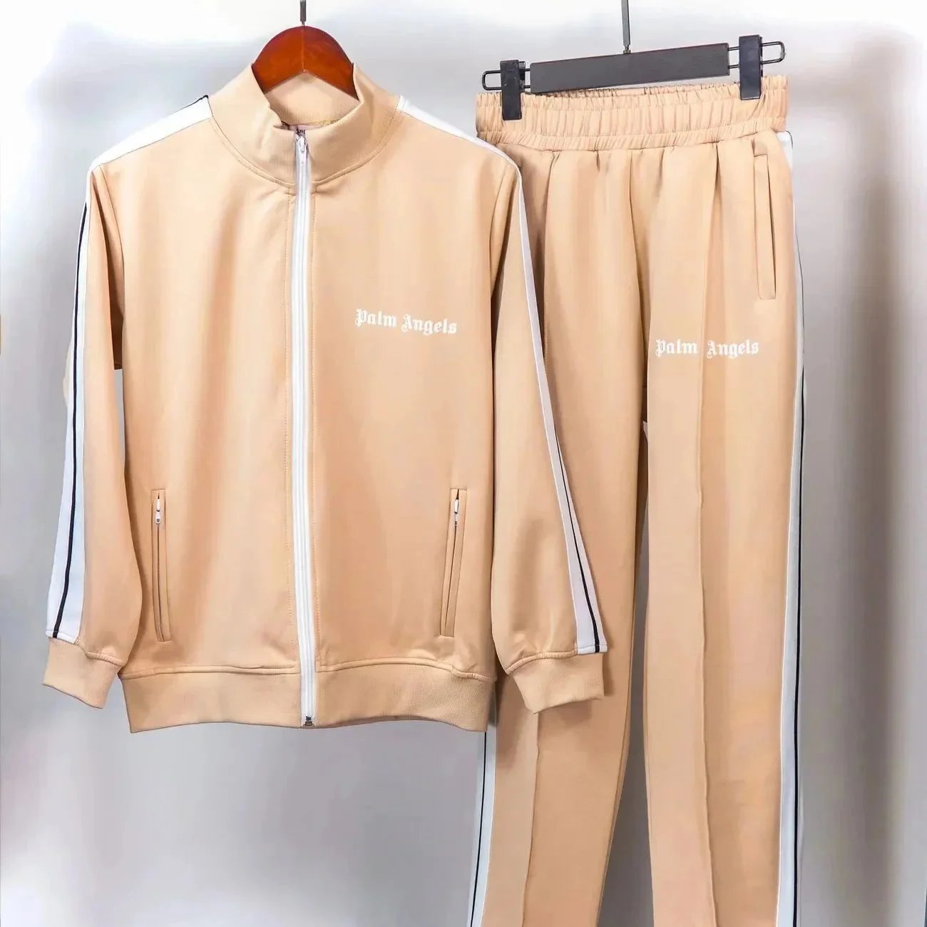 AH-08