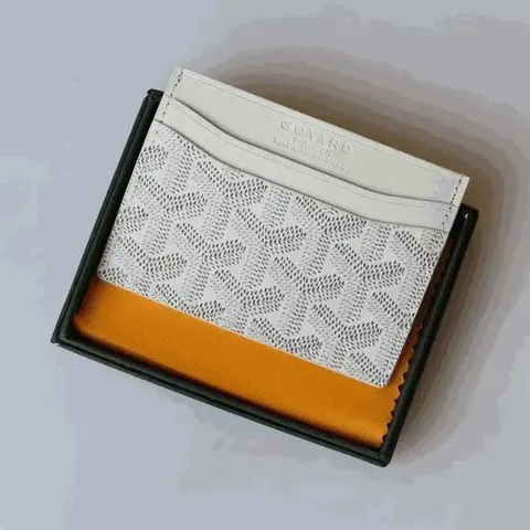 Coyard White Card Holder with Leaf Pattern