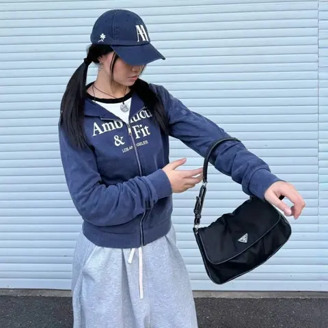 Ambiguous & Fit Crossbody Bag