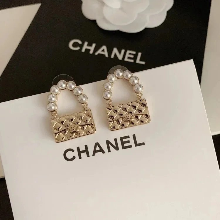 22CHANEL