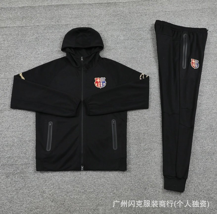24巴萨01黑色帽衫套装