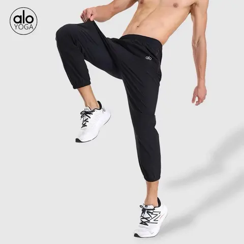 alo YOGA Men's Black Jogger Pants
