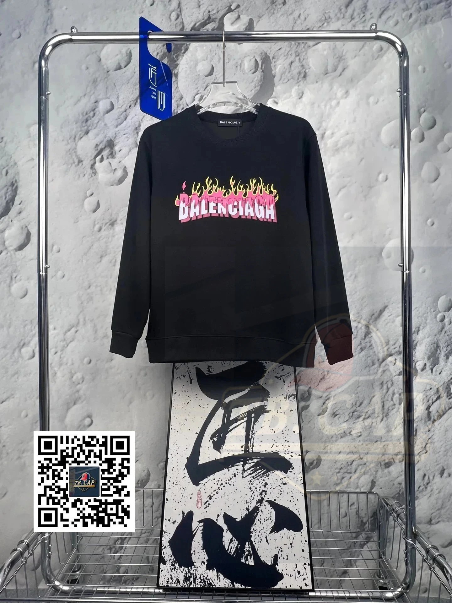 24黑色