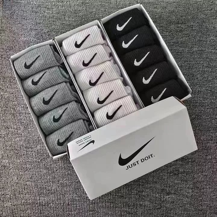 5双白色长筒袜