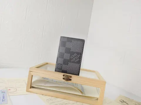 Louis Vuitton Damier Graphite Wallet
