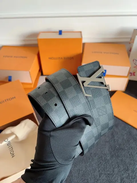 Louis Vuitton Damier Graphite Belt with LV Buckle