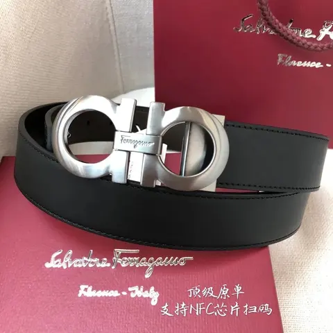 Salvatore Ferragamo Black Leather Belt with Double Gancini Buckle