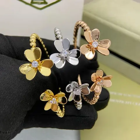 VCA Double Flower Bracelet with Sparkling Crystals