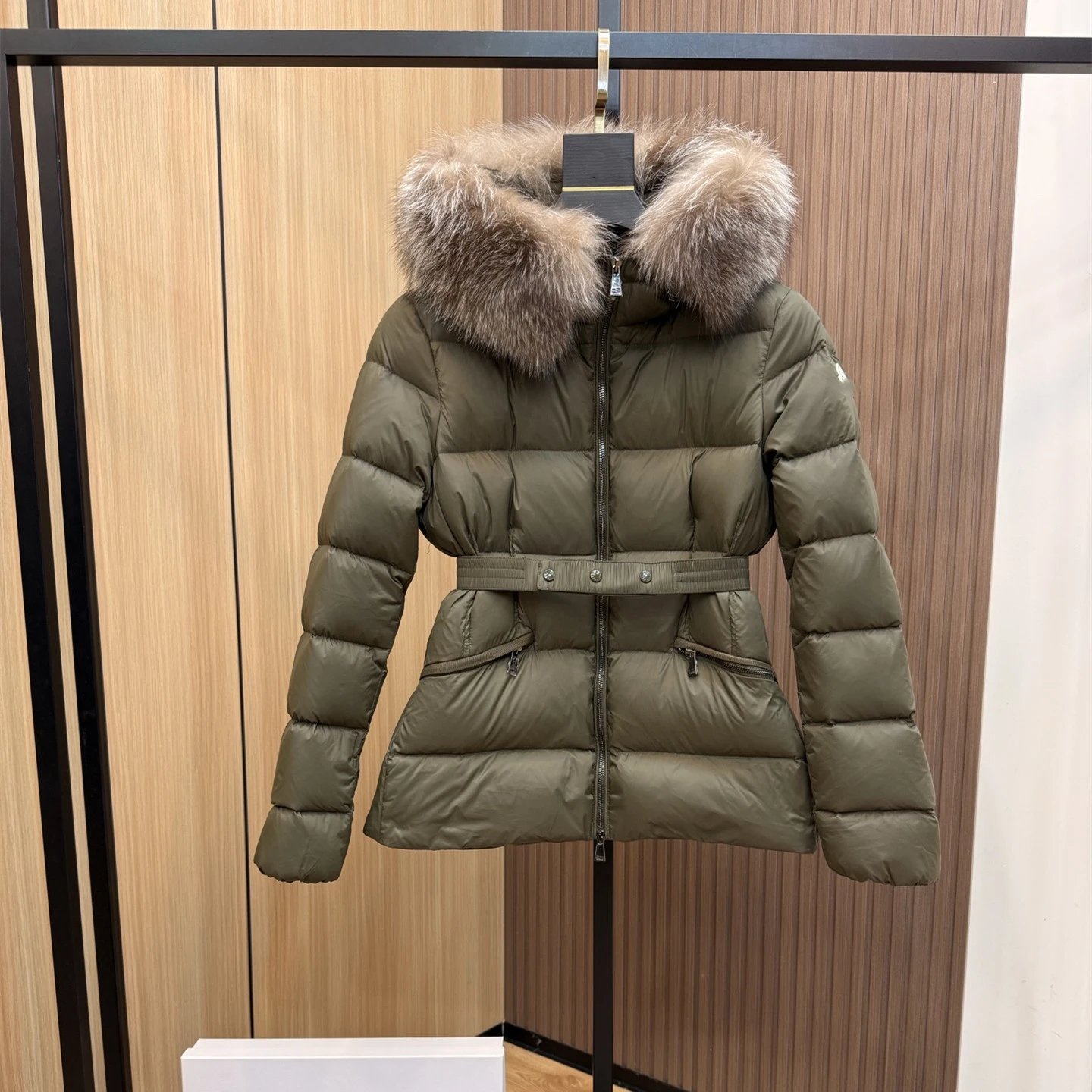绿色