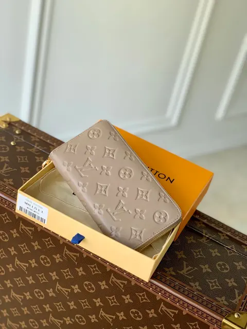 Louis Vuitton Monogram Empreinte Wallet M61511