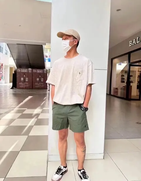 Polo Ralph Lauren Cotton T-Shirt and Cargo Shorts Set