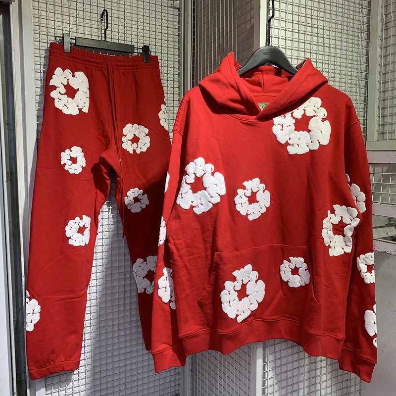套装红色