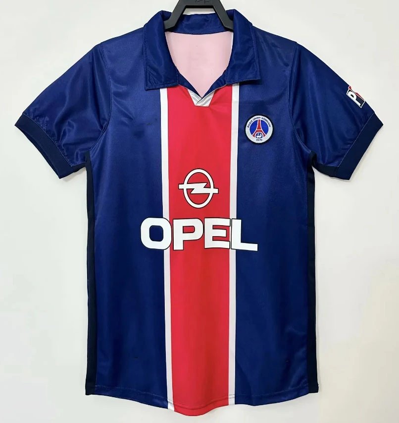 1998-99赛季巴黎主场