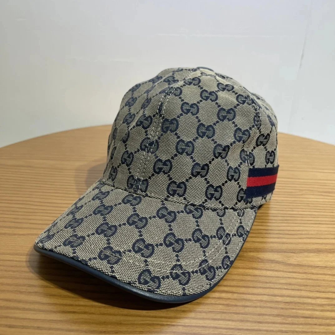 灰色 Grey
