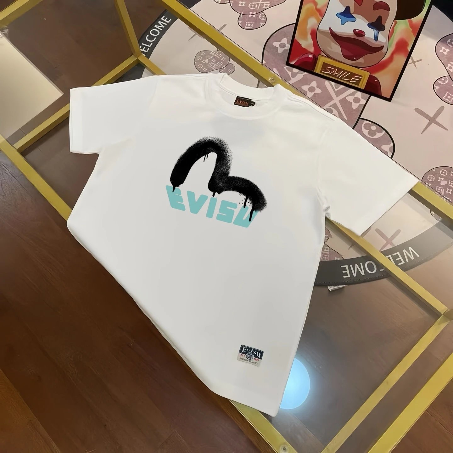 E V IS*U
